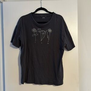 American Eagle graphic tee